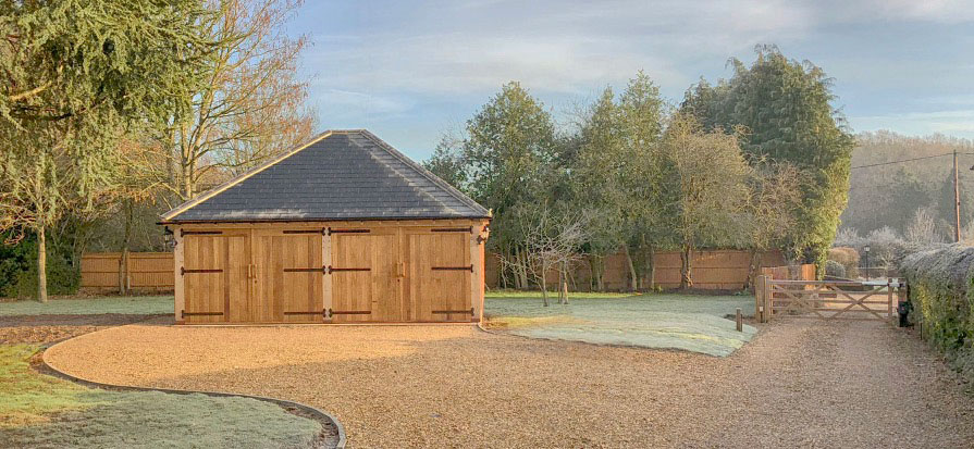 Timber oak framed twin garage Romsey Hampshire Gallery Image