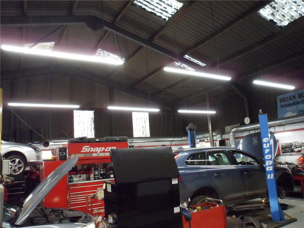 Vehicle MOT and Repair using Epistar LED 44W Battens Gallery Image