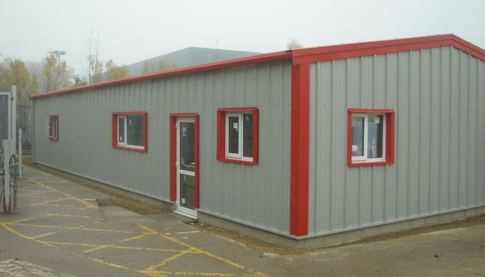 8m x 17m insulated building part office / part workshop (Leeds) Gallery Image