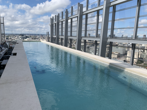 Rooftop swimming pool supported on heavy duty Spring Mounts Gallery Image