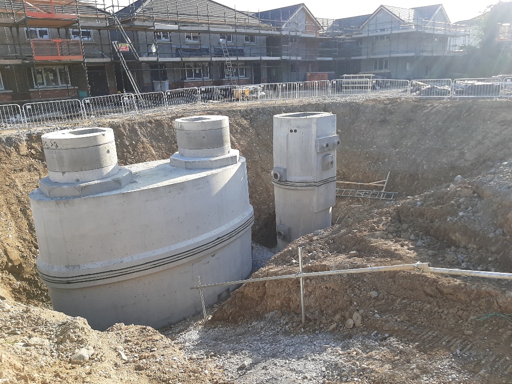 1.9 X 5 Pump Chamber & 8,000GL Storage Tank c/w Manhole Risers Gallery Image