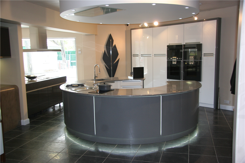 Kitchen with curved silestone panels Gallery Image