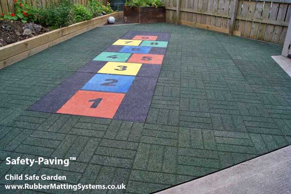 child safe outdoor - rubber safety paving  - hopscotch Gallery Image