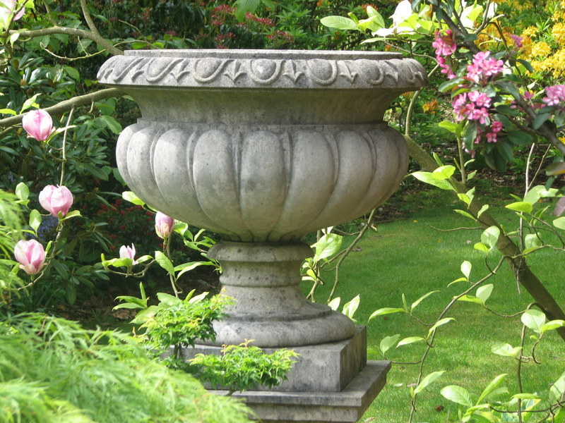Urns & Planters Gallery Image
