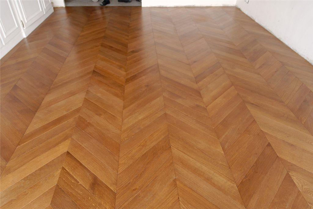 Hungarian point chevron oak Engineered flooring. Gallery Image