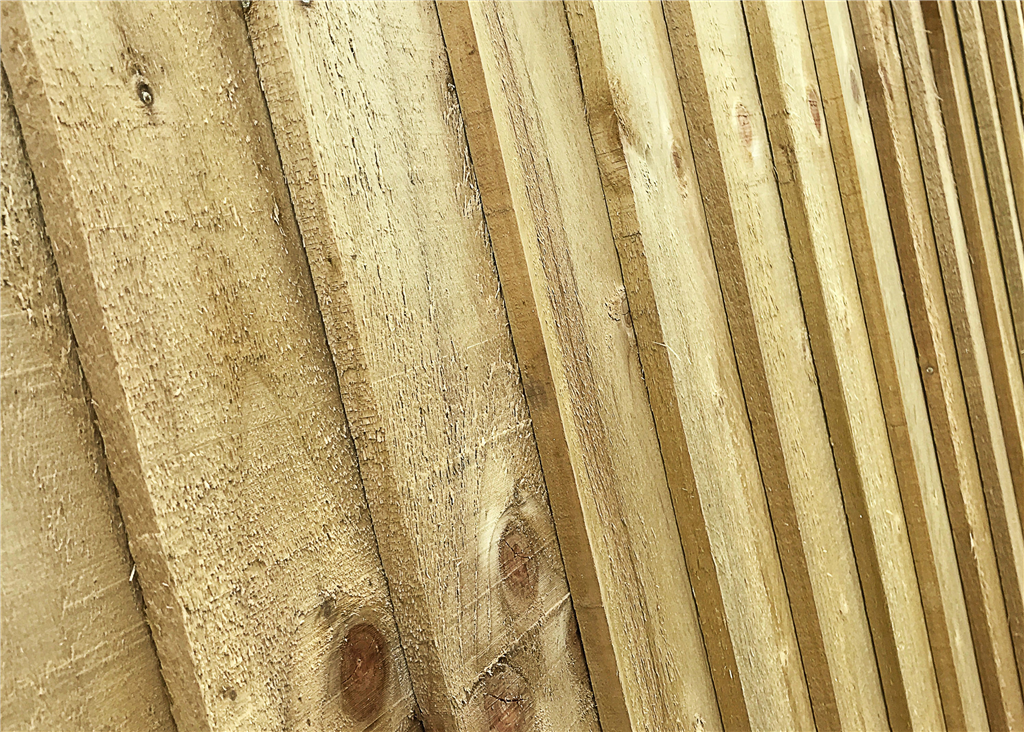 Feather Edge Fencing Boards Gallery Image