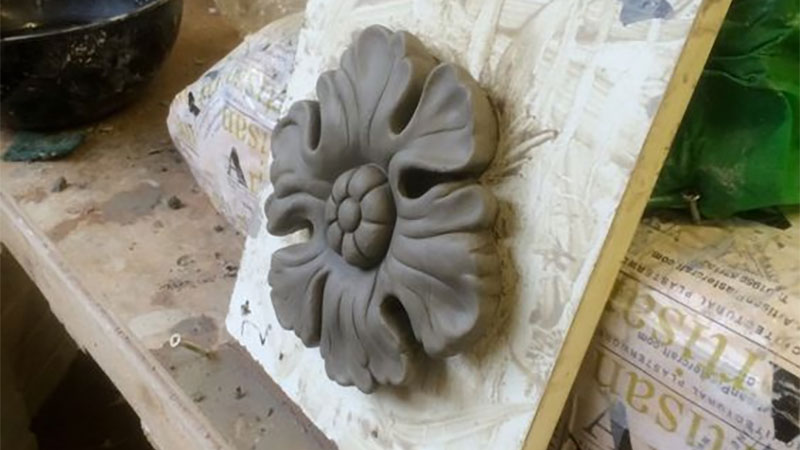 Modelling and ornate decorative mouldings. Gallery Image