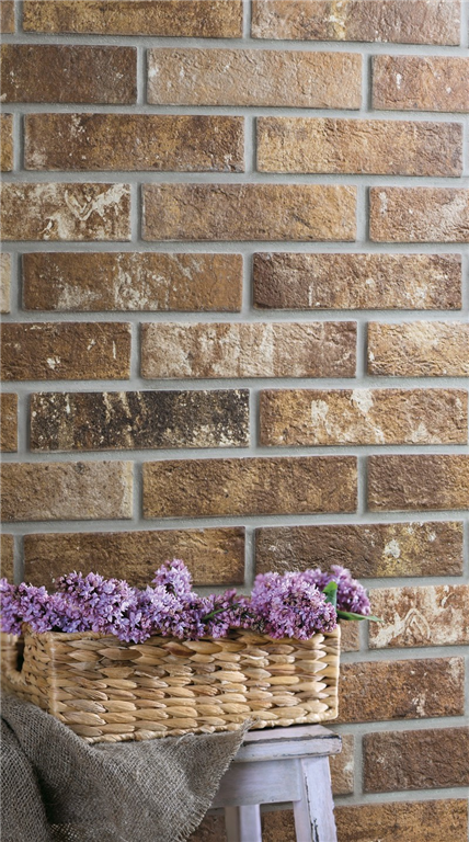 London brick effect tile has the appeal of traditional craftsmanship techniques. The imperfections, in the glazes because of unstable temperatures are reflected in a porcelain stoneware with genuine character.  Gallery Image