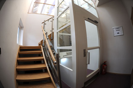 Niche Lifts Image