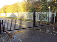 Cambridge Security Fencing TA Julian Day Image