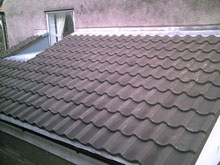 D M Roofing Image